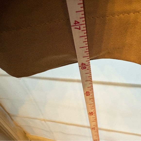 Vintage Burberry Trench Coat with Removable Wool Liner and Classic Check Lining - Picture 9 of 16